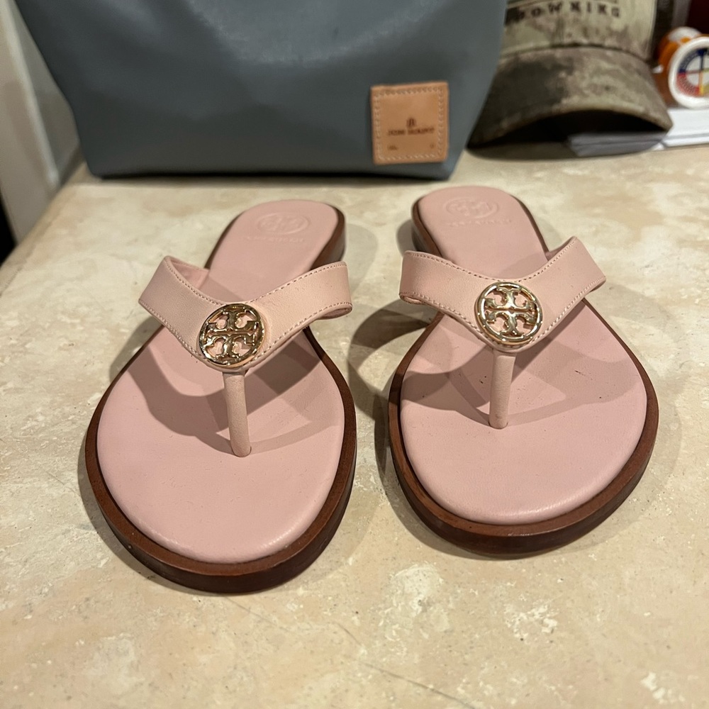 Tory Burch sandals! Great condition!